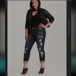 Torrid Star Wars 40th Anniversary Her Universe Womens 24R Jeans Cropped Patches